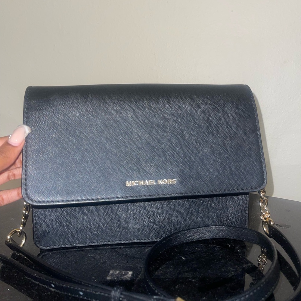 Michael Kors Elegant Black Crossbody Bag